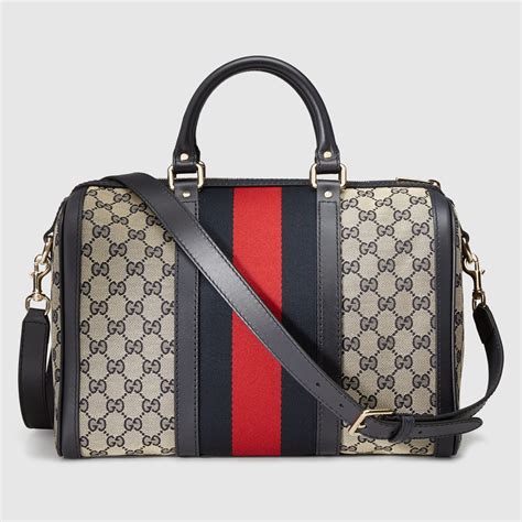 roupão gucci|Gucci boutique bag.